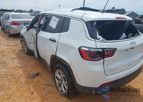 2025 Jeep Compass Sport z USA, uszkodzony, nr VIN 3C4NJDAN1ST542752